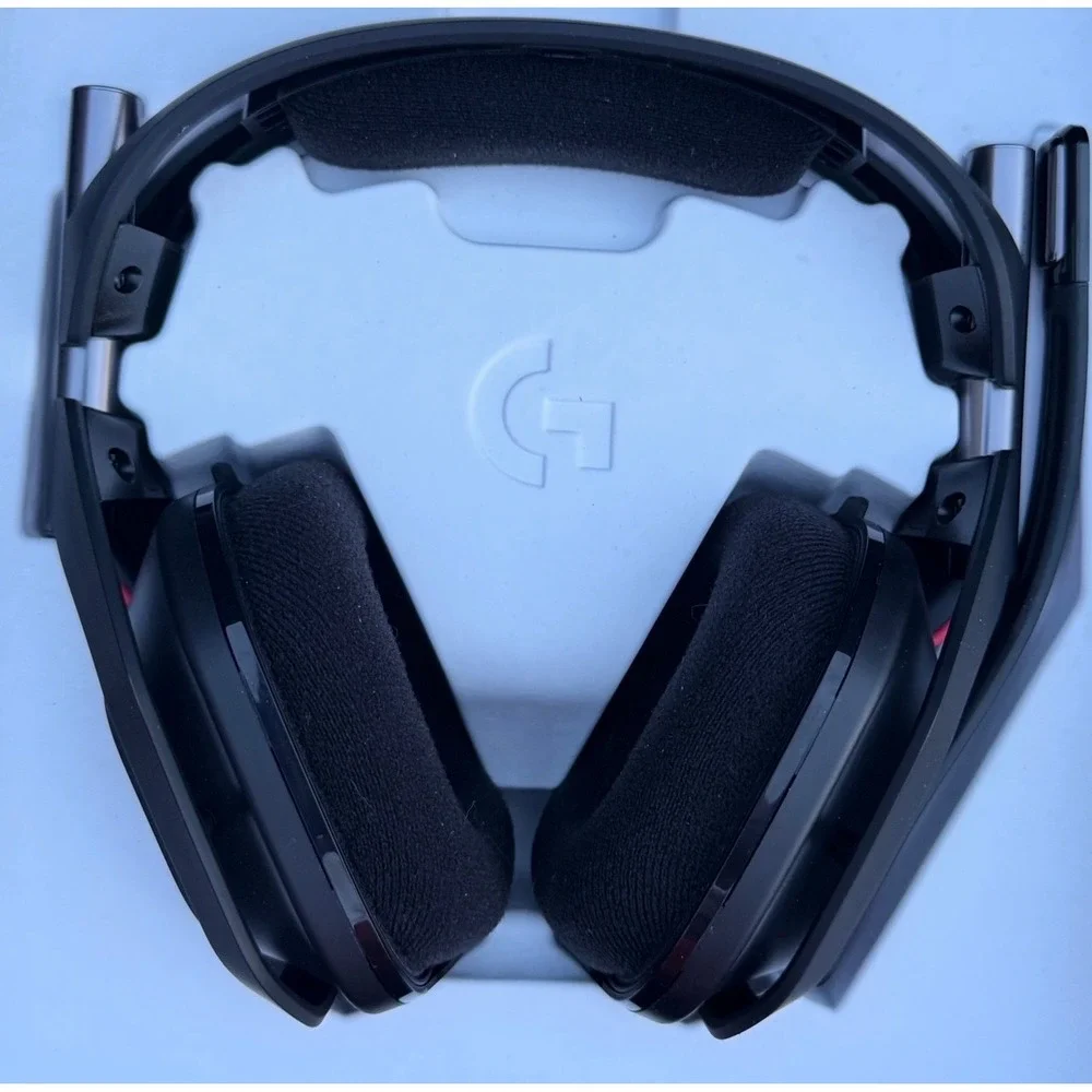 Logitech G Astro A50 Wireless Gaming Headset Base Station Xbox PS5 PC Gen 5
